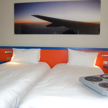 Ibis Styles Marseille Aeroport Hotel Vitrolles  Exterior foto