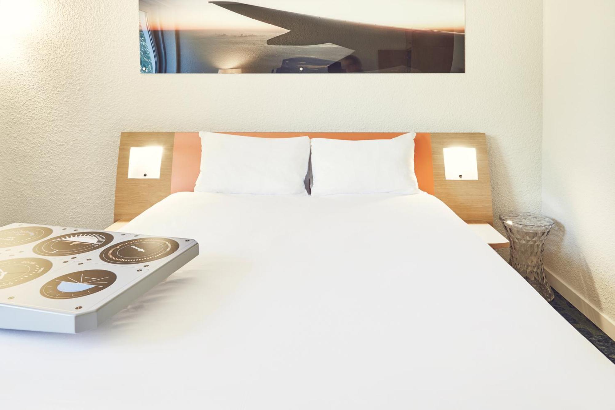 Ibis Styles Marseille Aeroport Hotel Vitrolles  Exterior foto