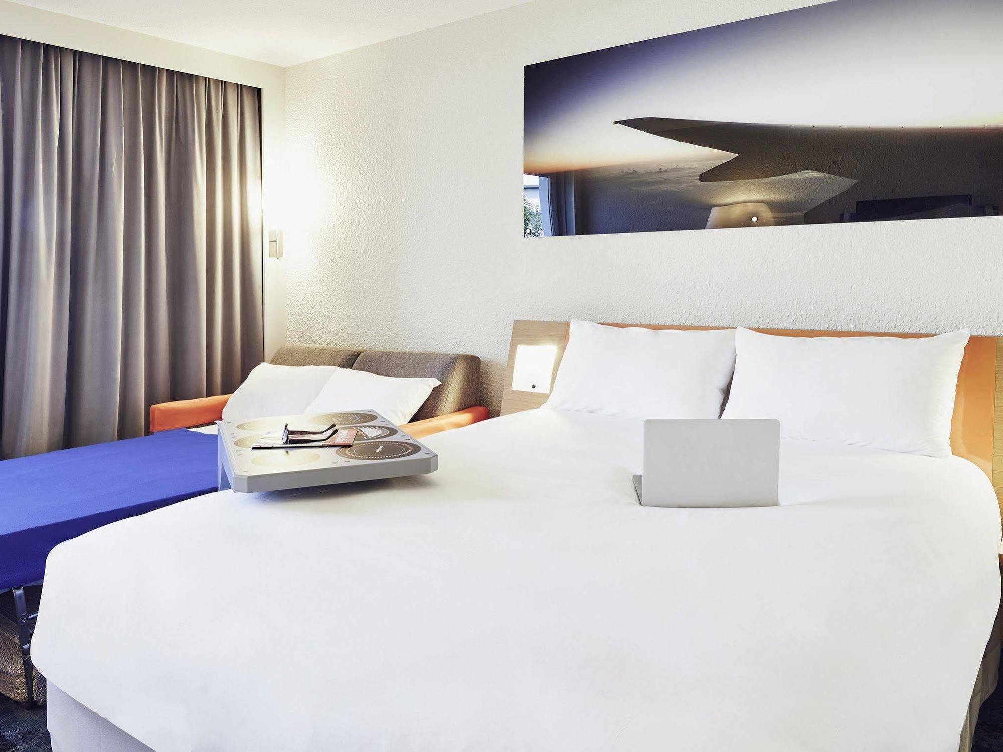Ibis Styles Marseille Aeroport Hotel Vitrolles  Exterior foto